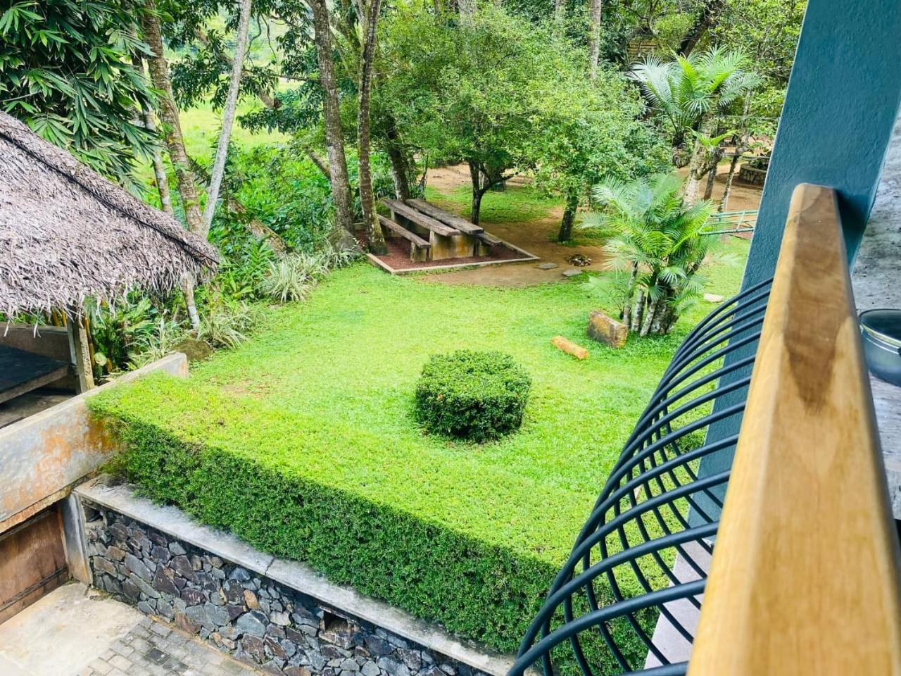 Leisure Land Bed and Breakfast Galle Rum bild